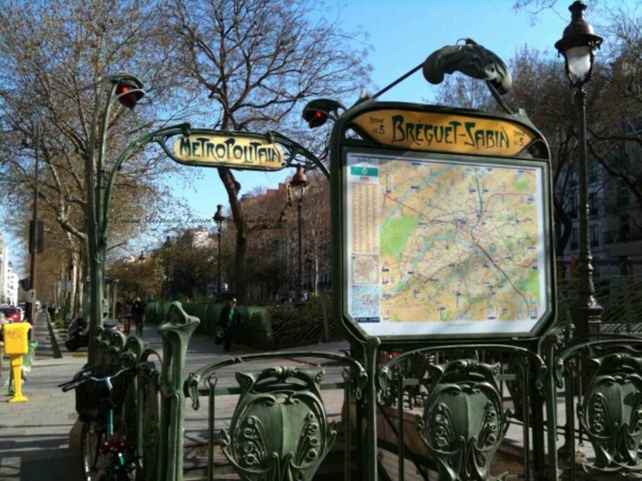 Immeuble au pied du métro Bréguet-Sabin