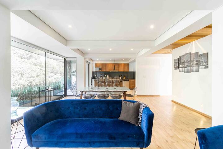 Luxury 3 BD Apartment gallery image 2