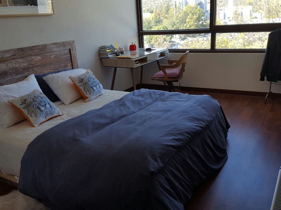 king size bed