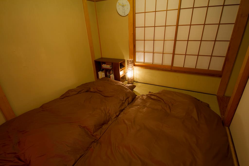 Bedroom 1
(Japanese)