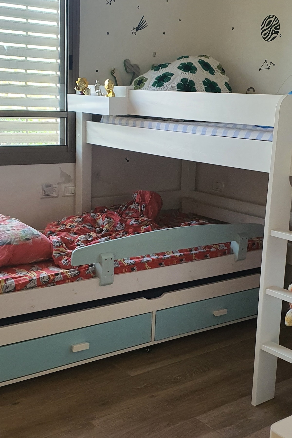Children's Bedroom, 3 beds in total 
Three children's beds, an extra mattress can be added on the floor as needed
