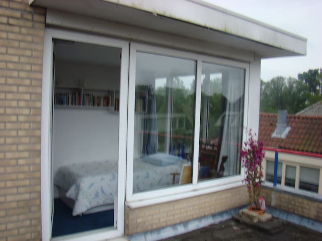 Small room in Haarlem  between Amsterdam and coast