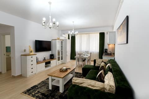 Top performing Airbnb: Emerald FrontSea in Năvodari