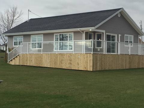 Ocean Front ,Three Bedroom Cottage