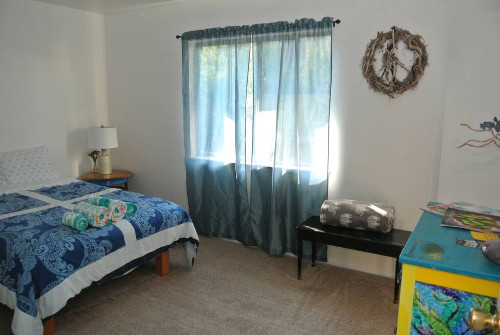 Bright & sunny room.
