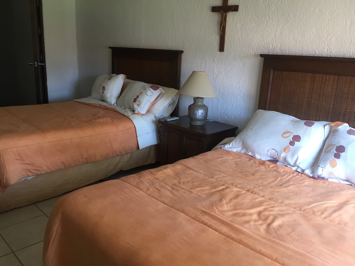 غرفة النوم 1