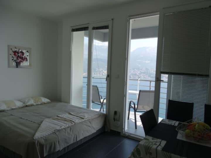 Montenegro Holiday Apartment (no 4)