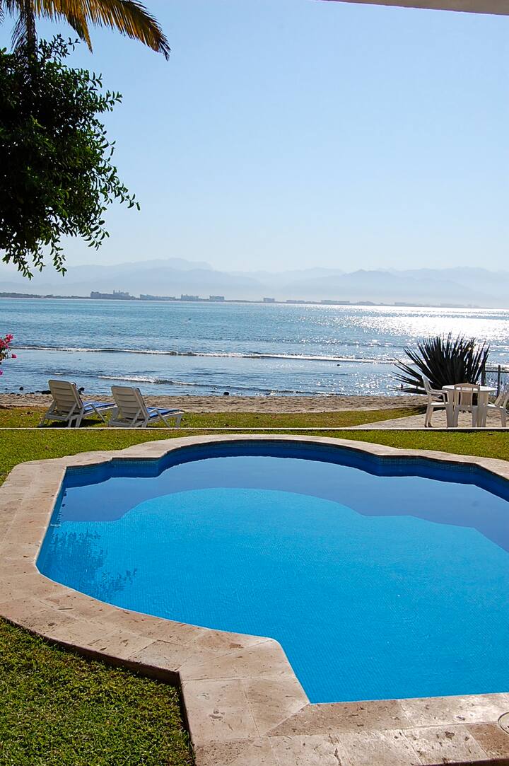 Private Ocean Front Home With Pool Houses for Rent in La Cruz de