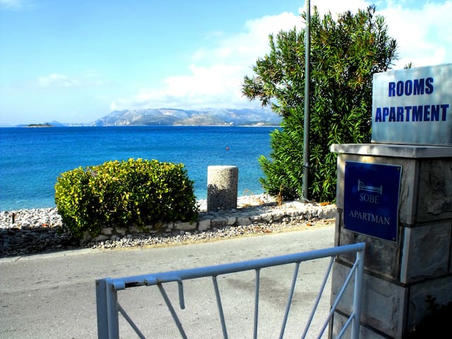 Beach House Cavtat, Sea View Room 1