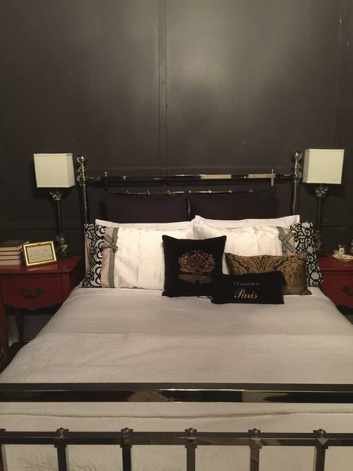 Superb 1000TC bed linen, quality pillow top mattress.