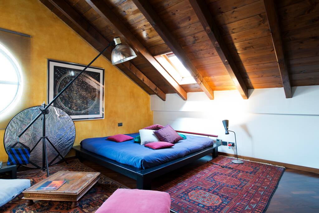 upstairs sleepingroom