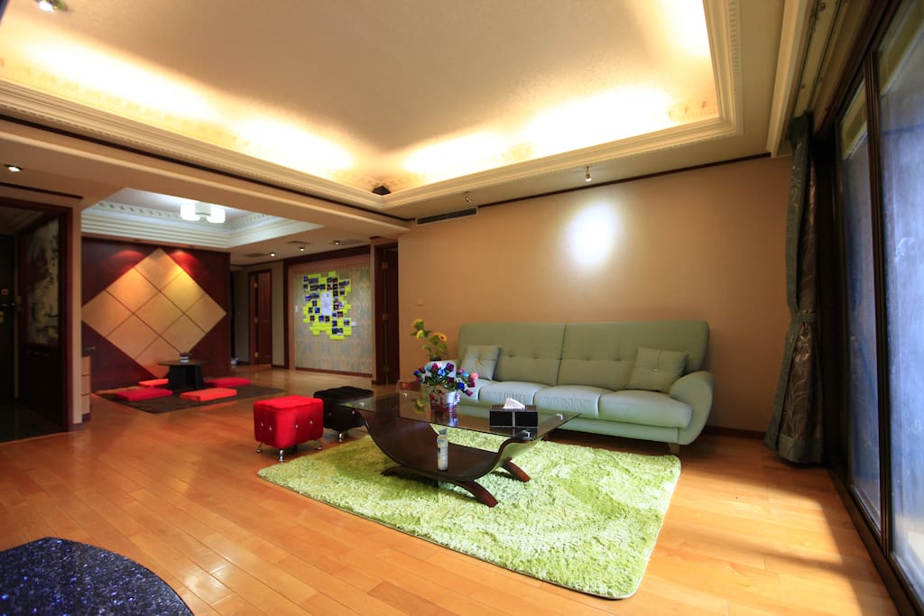 專屬大客廳Living room