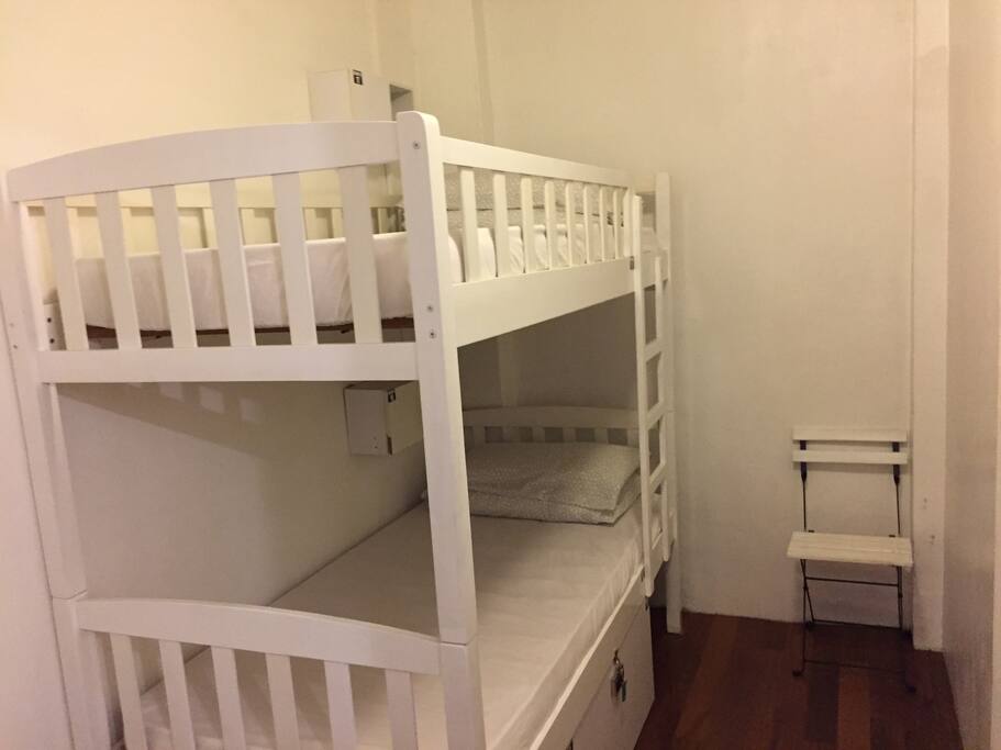 Clean and cosy 2-Bed Private Room