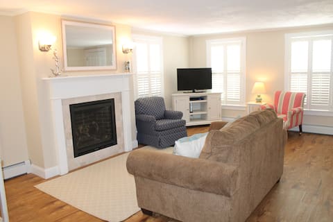 The Newport Cottage.Perfect Location/Comfort/Style