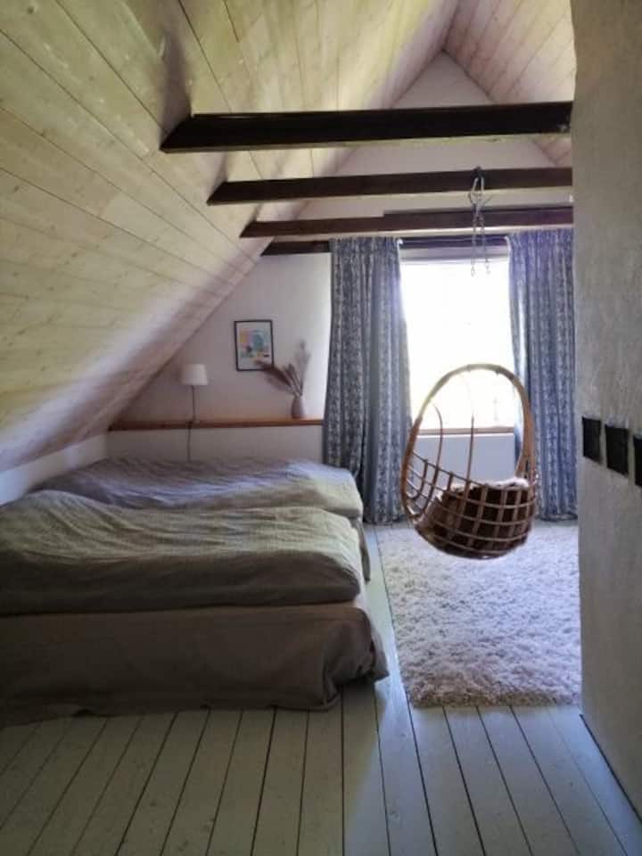 Dormitorio con cuatro camas (2 * 90 cm y 2  * 120 cm)
