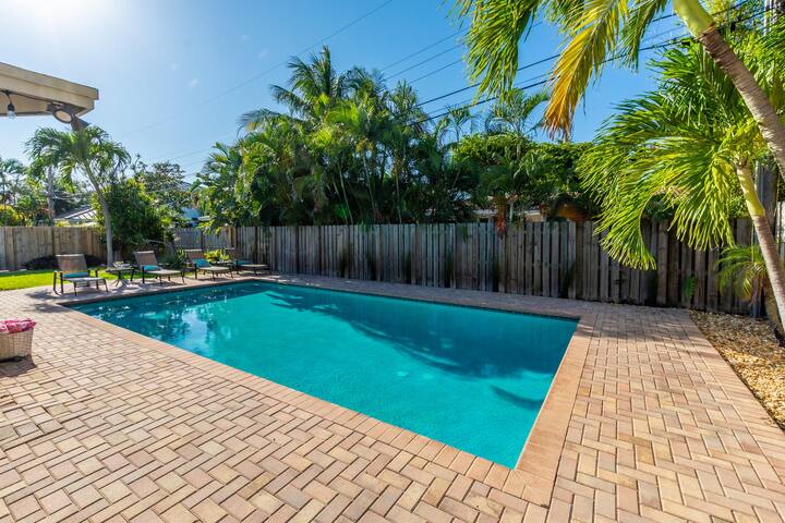 Cozy Seaward Shores! Walk to Beach!