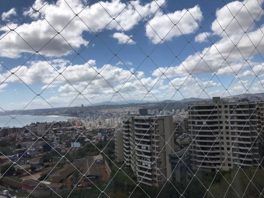 vista desde terraza de todo el borde costero de viña y sus alrededores