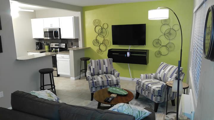 Modern Sarasota Living - Lakewood Ranch, FL