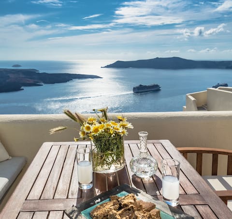 Astraea House,sleeps 8