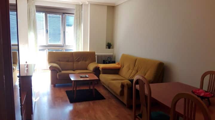 Nice Apartment In The Old Town With Parking - 萊昂