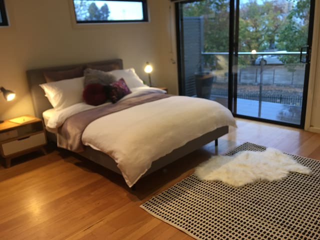 Airbnb Bendigo Vacation Rentals Places To Stay