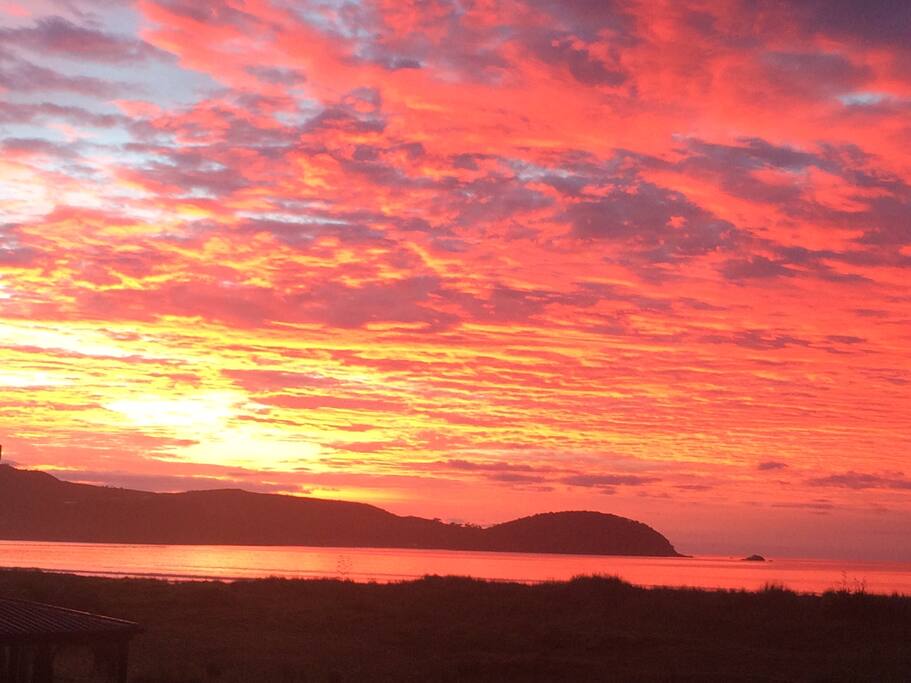 Stunning Beachfront Sunrises and Sunsets