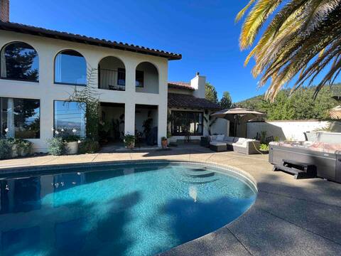 Honey House Villa, wineries, views, pool, hot tub
