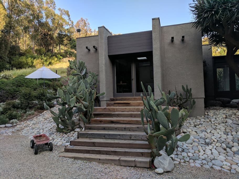 Entrance to apartment.