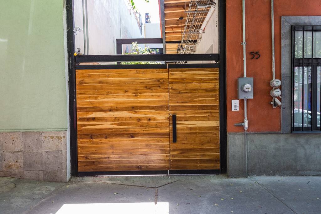 Entrance - Entrada