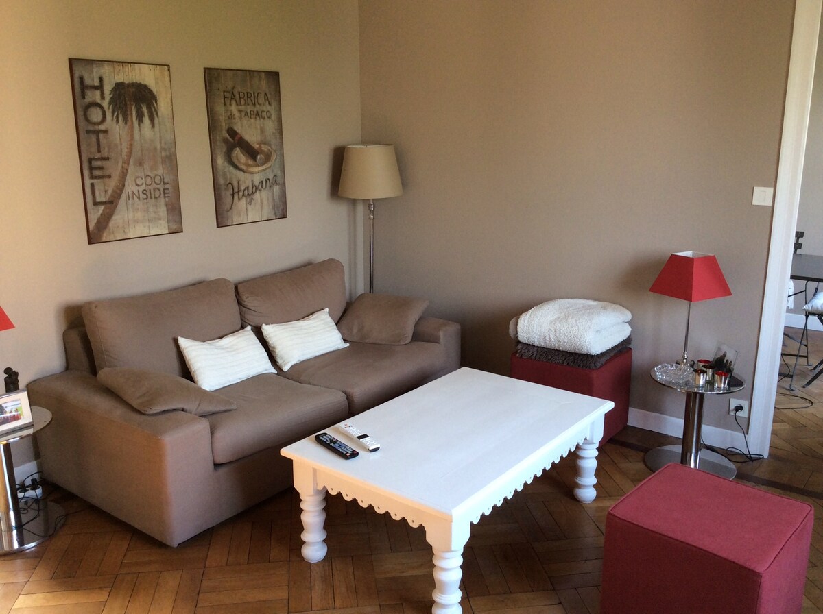 Annonce Airbnb populaire: Charming flat in the heart of Lille à Lille Centre