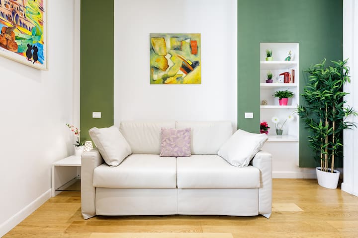 Heart of Rome – Corso 277 amazing apartment