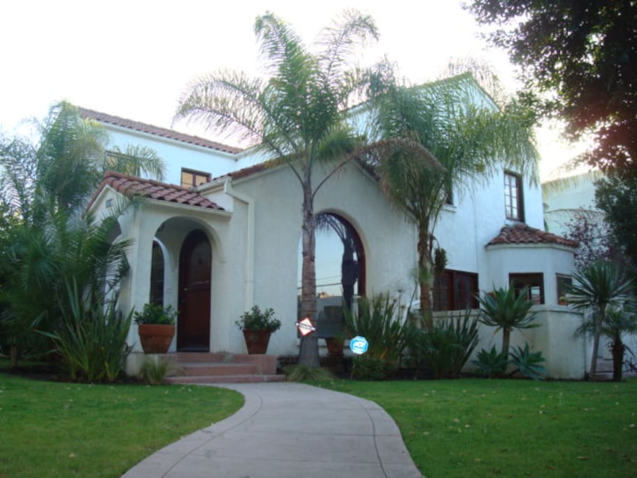 BEAUTIFUL SPANISH 2 STORY HOME -3 BED/3 BATH - Houses for ...