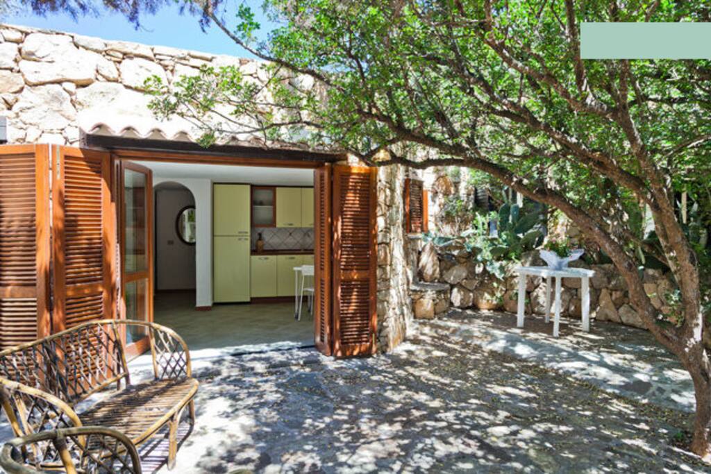 L'ingresso all'alloggio
