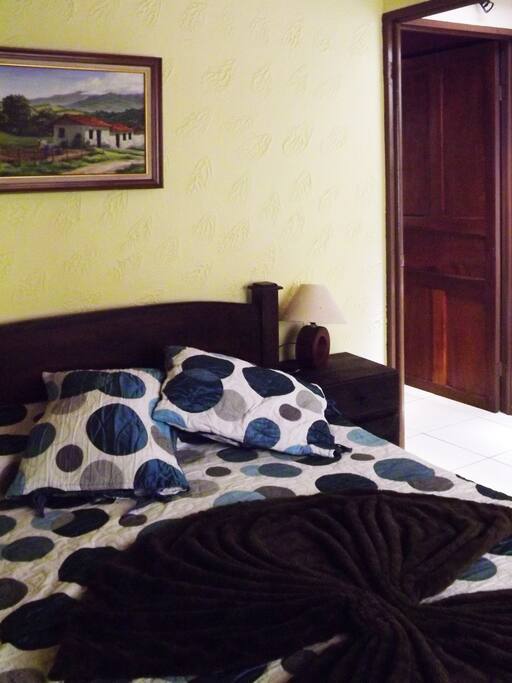 Confutable bed.