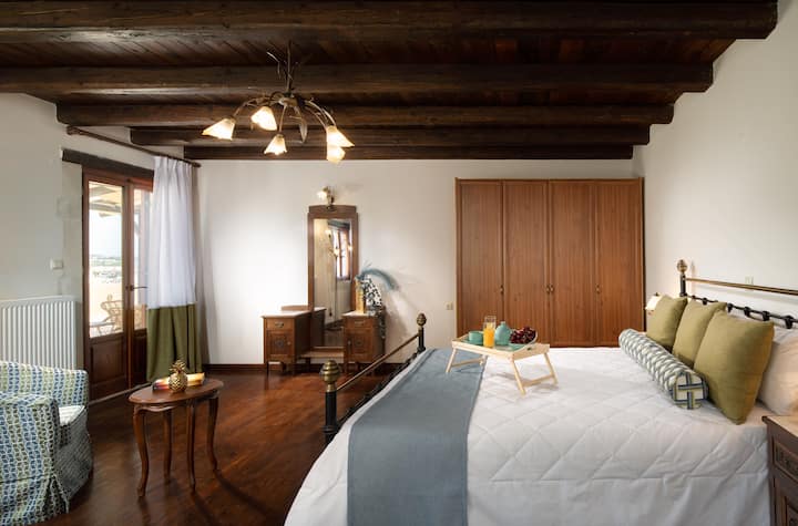 Стимулирачки дизајн на спалната соба. 