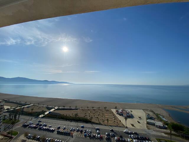 Penthouse with pretty views(19th floor) gallery image 5