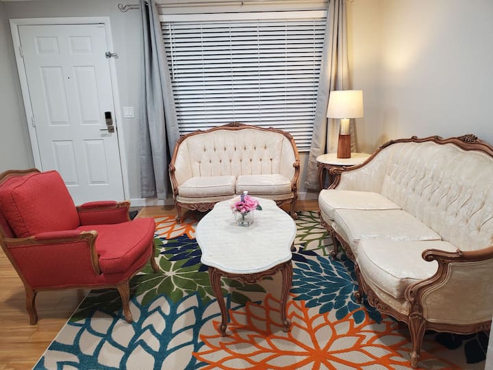 Charming Rose Park Townhome - Salt Lake City, UT