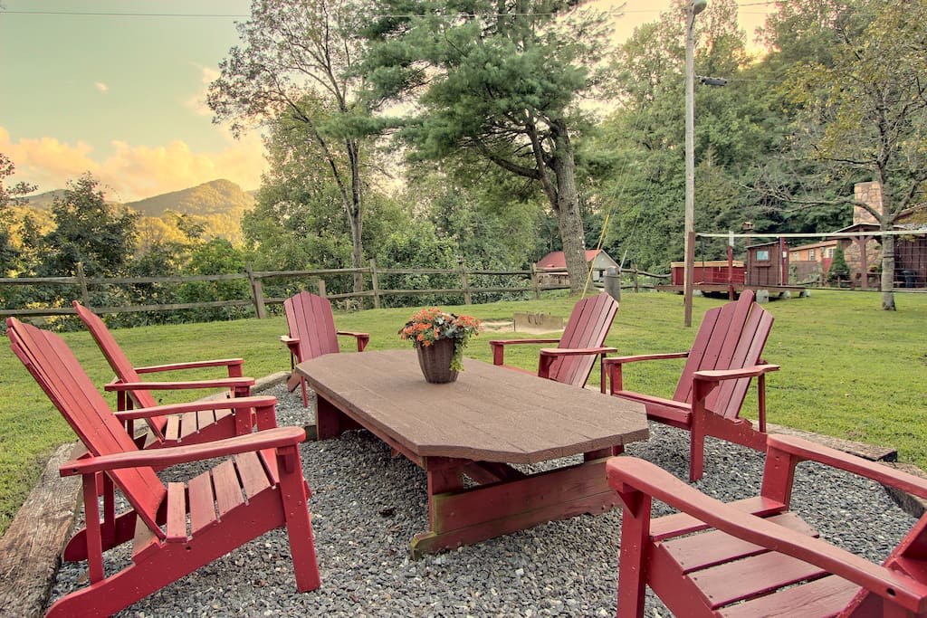 Common areas to relax and play....
