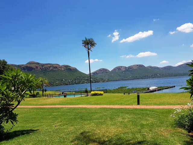 Waterfront duplex on Hartbeespoort dam