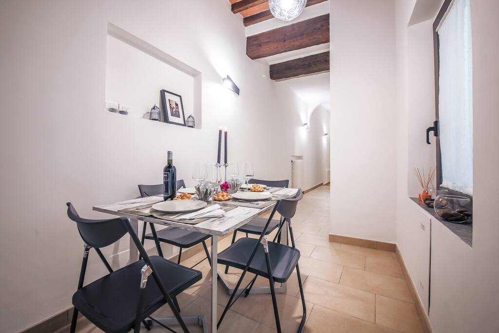 Particolare zona pranzo