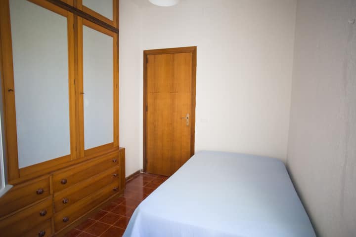 Četvrta spavaća soba (mali bračni krevet)