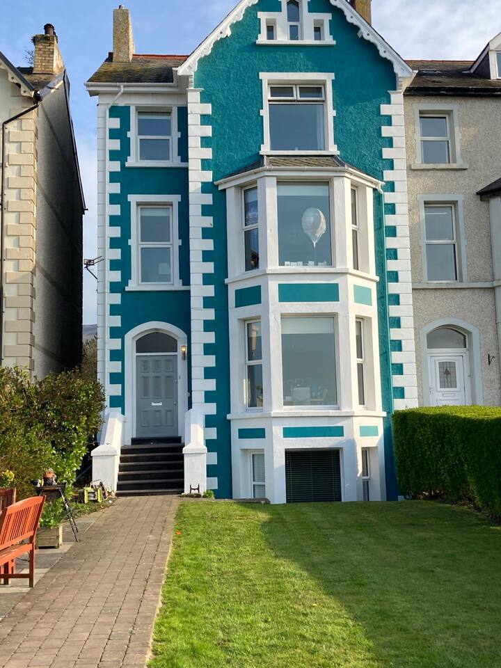 Bay View Garden Apartment Flats for Rent in Conwy, Wales, United