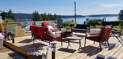 Clean, Warm, Cozy 1 Bedroom Suite with Ocean View