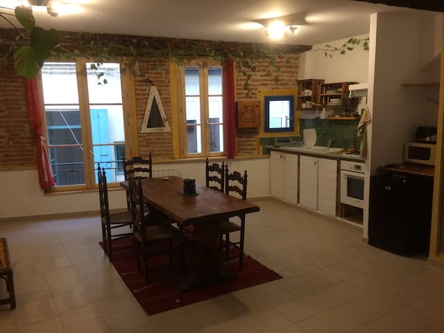 Appt 40m ² renovated in the respect of the former.