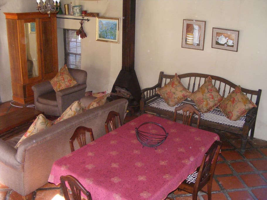 Waenhuis living room
