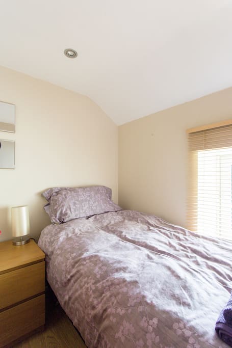 Small second bedroom 5ft5" by 6ft 6"