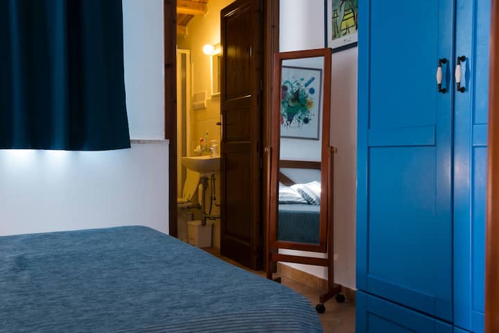 ... ด้วยอ่างอาบน้ำเด็กของตัวเอง