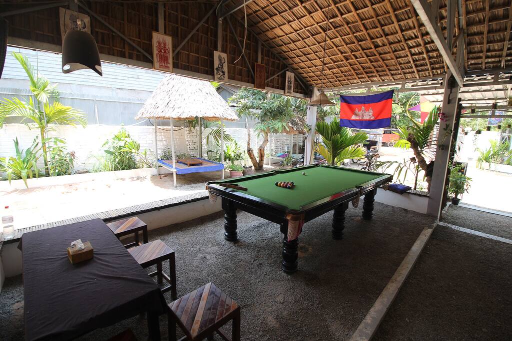 Play Pool!
