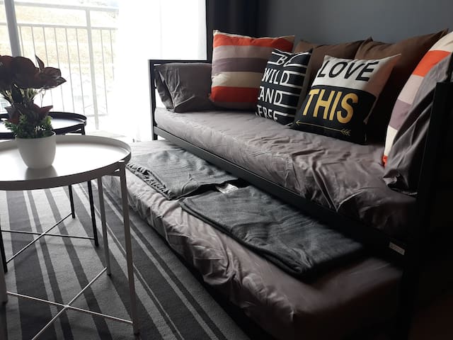 J3 Cool Cottage Golden Hills Pasar Malam/AndroidTV