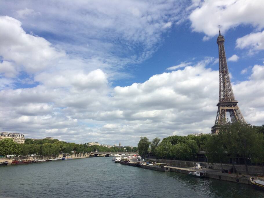 Eiffel tour & the Seine are only 10 minutes away from home. You can easily enjoy the sunsets during your stay.